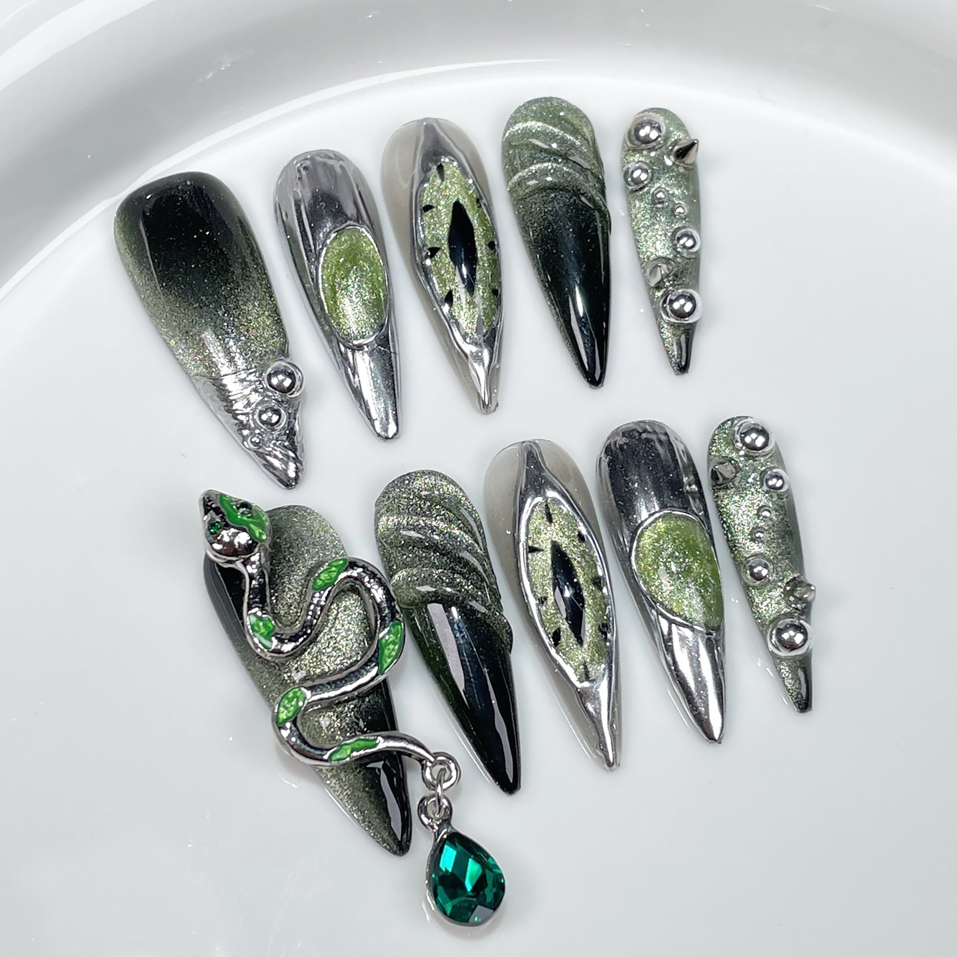 Customized Reusable Long Tip Diablo Slytherin Snake Handmade Pressing Nail Gel Nail Art Hand Painting Pressing